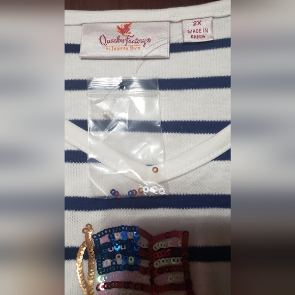 Quaker Factory Striped Patriotic V-Neck Plus 2X NWT - Picture 3 of 7